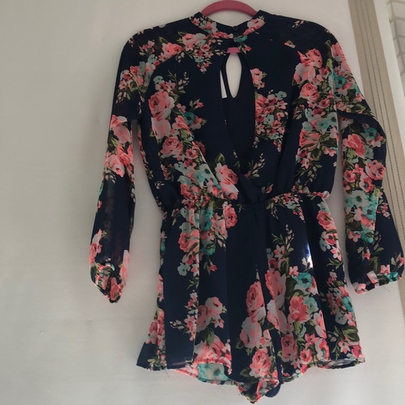 NWT Aqua floral shorts romper - Picture 2 of 6